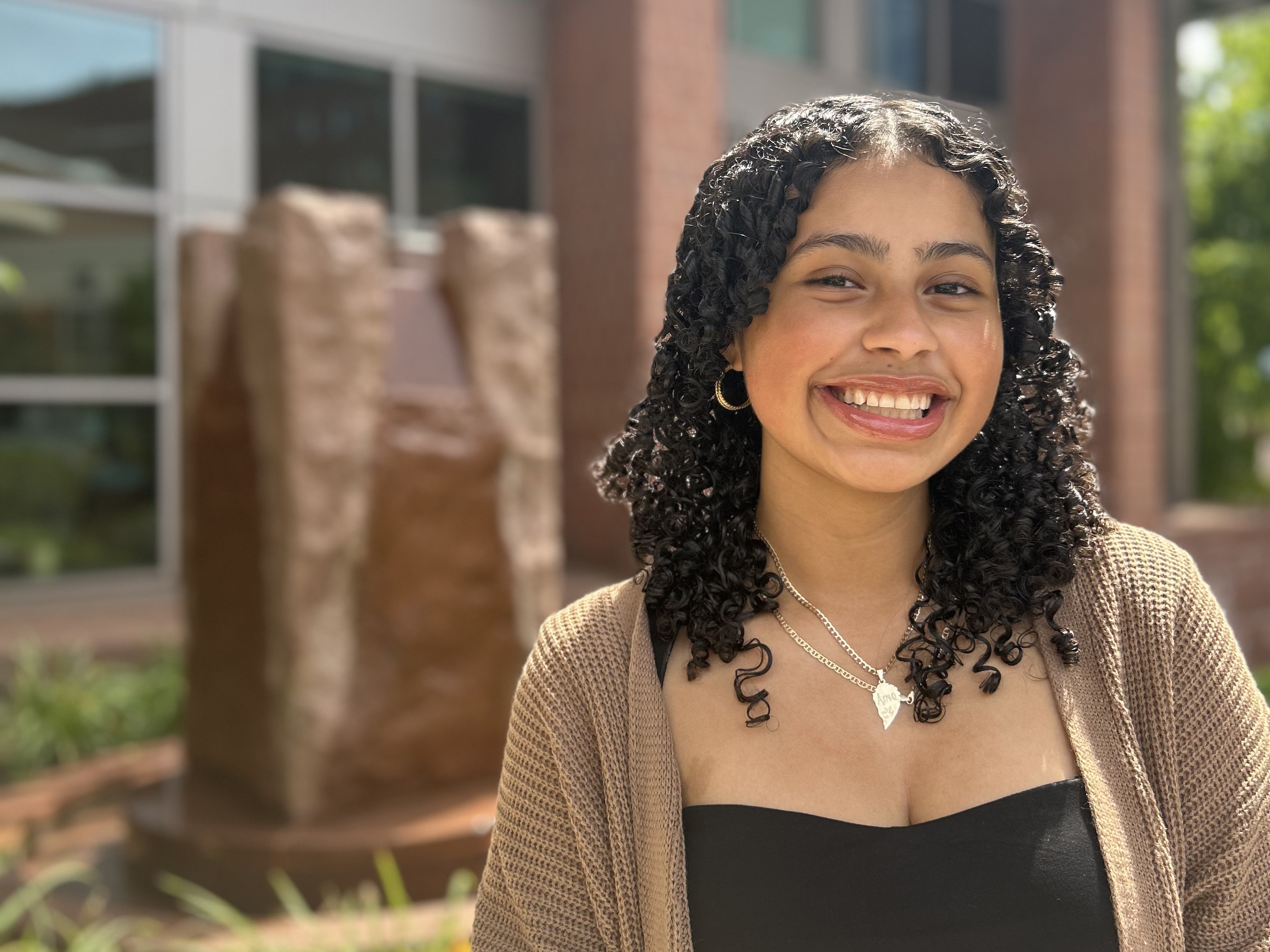 Headshot of RUYES Participant, Shirley Tejeda Tabora