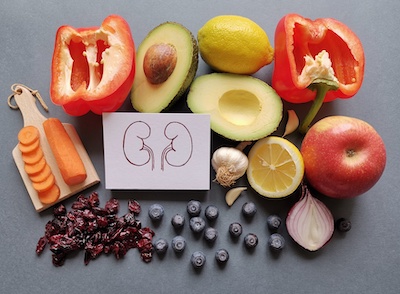 illustration of kidneys surrounded by healthy foods